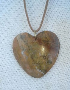 Heart cabachon